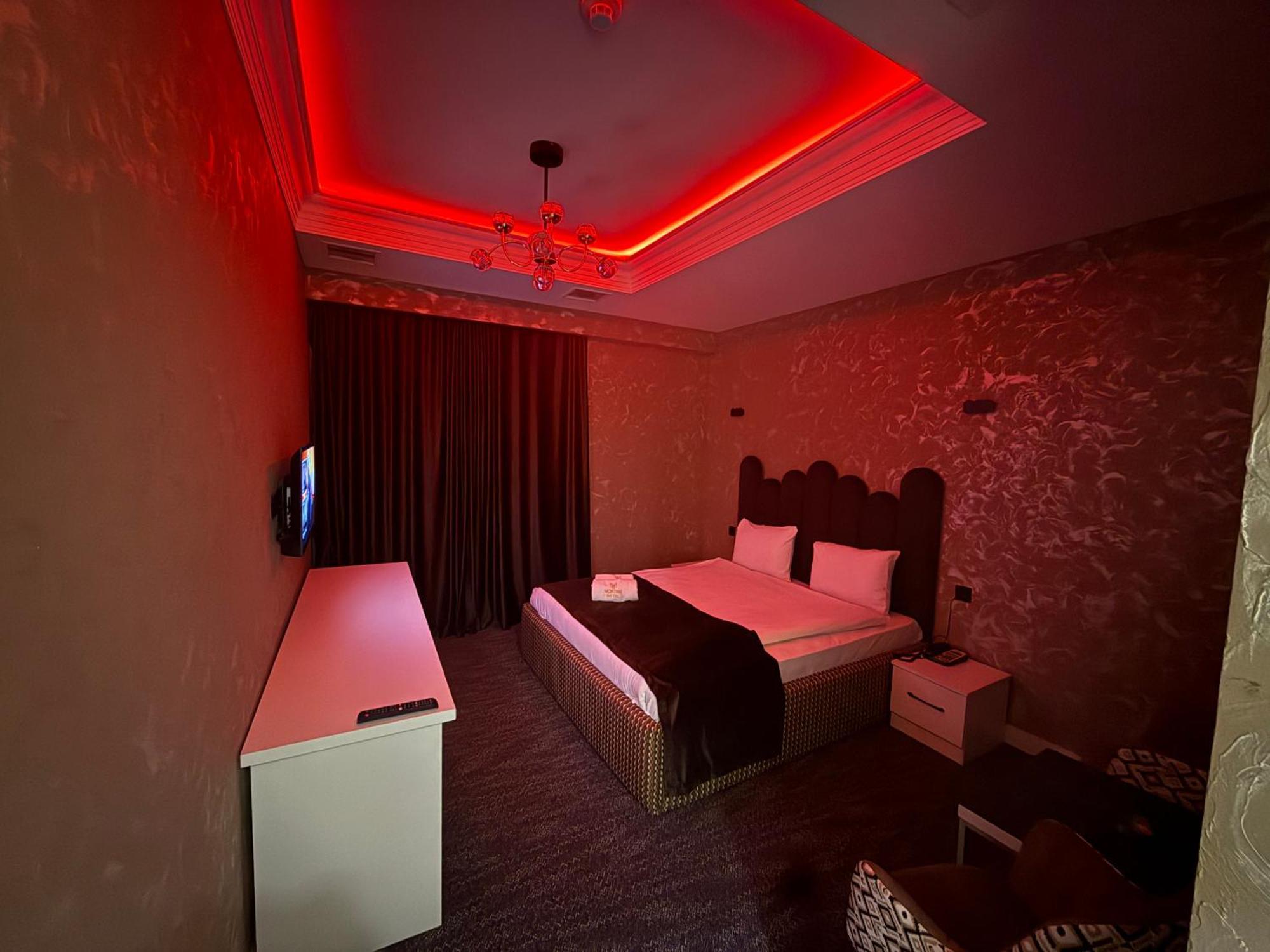 Black Mont Inn Hotel Baku Exterior photo
