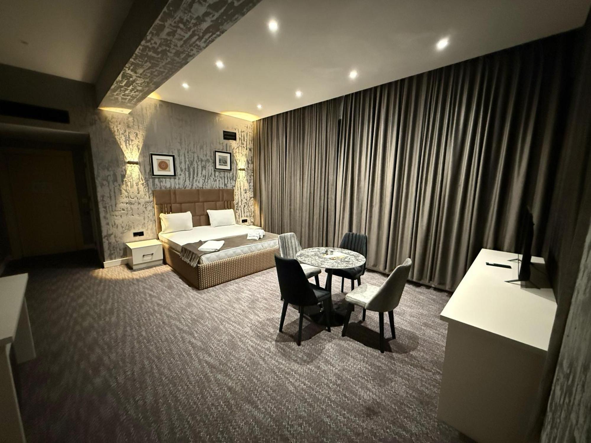 Black Mont Inn Hotel Baku Exterior photo