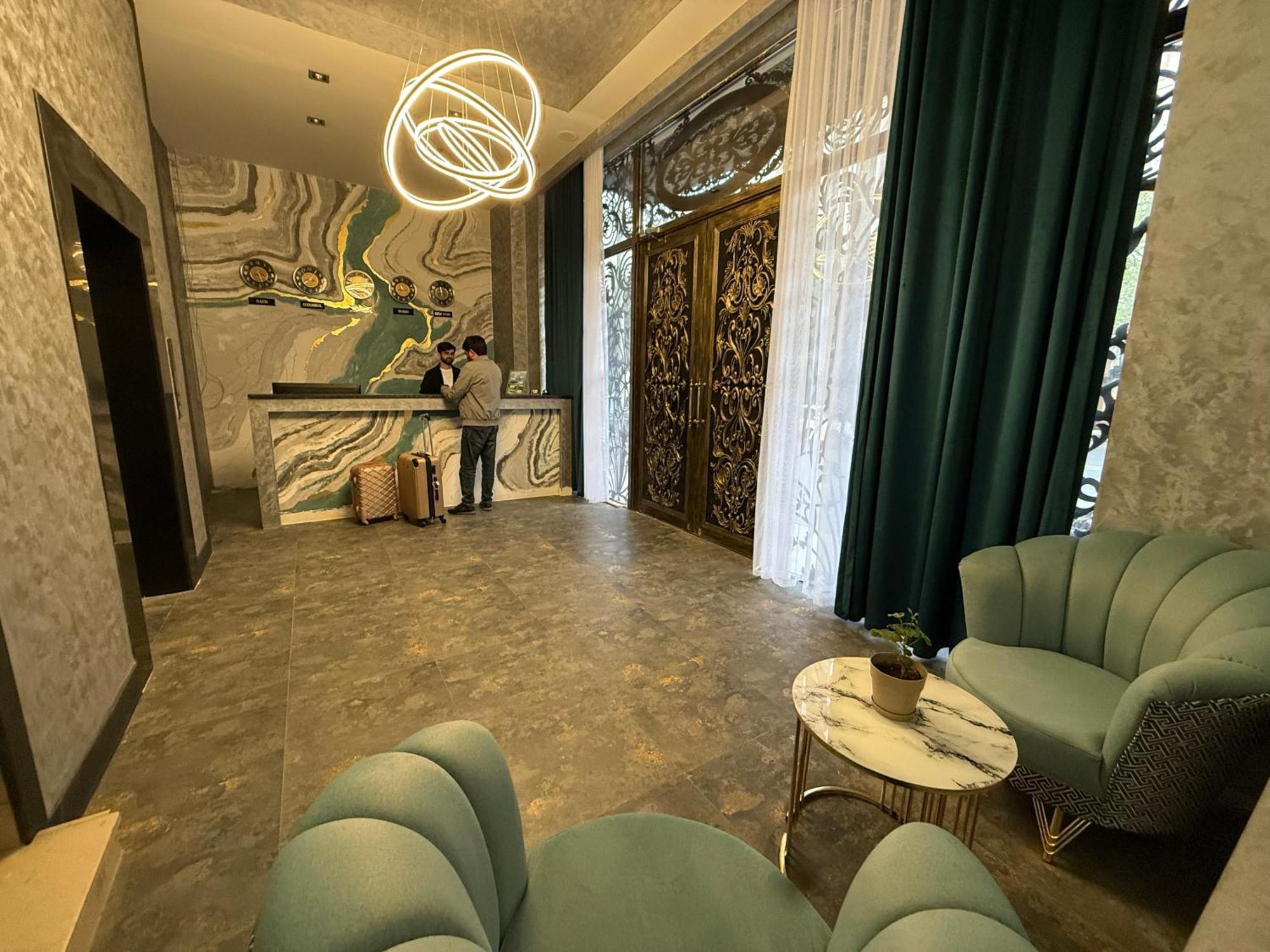 Black Mont Inn Hotel Baku Exterior photo